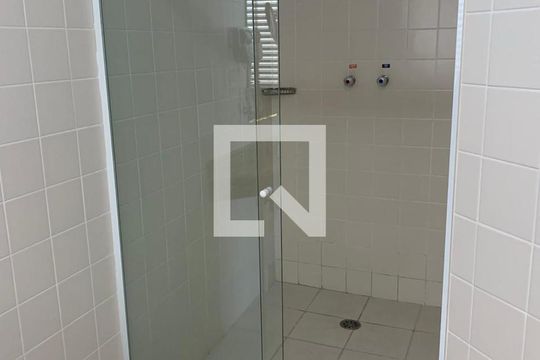 Banheiro de apartamento à venda com 1 quarto, 49m² em Santana, São Paulo