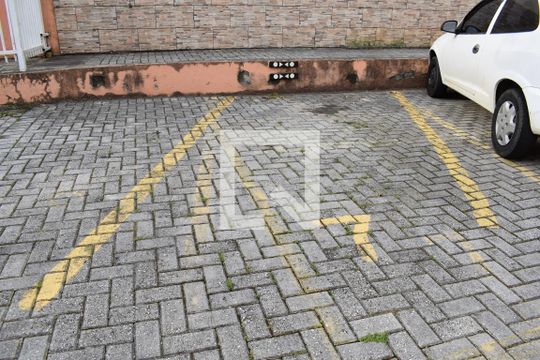 Garagem de apartamento à venda com 2 quartos, 48m² em Alto Boqueirão, Curitiba