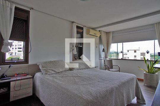 Suíte de apartamento à venda com 4 quartos, 208m² em Petrópolis, Porto Alegre