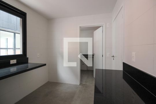 Cozinha de casa de condomínio à venda com 3 quartos, 225m² em Vila Madalena, São Paulo