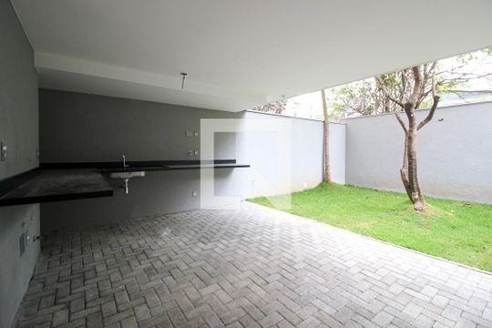 Garagem de casa de condomínio à venda com 3 quartos, 225m² em Vila Madalena, São Paulo