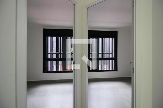 Quartos/Vista de casa de condomínio à venda com 3 quartos, 225m² em Vila Madalena, São Paulo