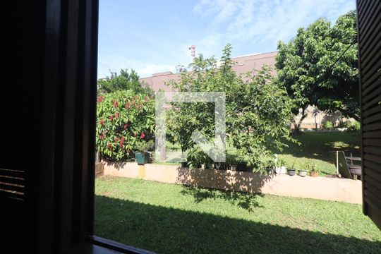 Vista  de casa à venda com 5 quartos, 290m² em Primavera, Novo Hamburgo