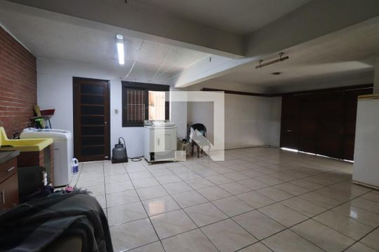 Garagem de casa à venda com 5 quartos, 290m² em Primavera, Novo Hamburgo