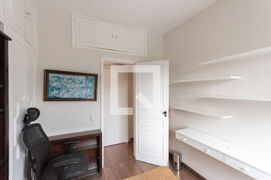 Quarto 3 de apartamento à venda com 4 quartos, 120m² em Tijuca, Rio de Janeiro