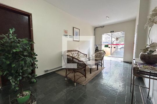 Hall de entrada de apartamento à venda com 2 quartos, 65m² em Vila Campo Grande, São Paulo