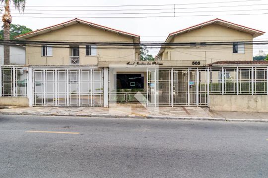 Fachada de casa de condomínio à venda com 3 quartos, 136m² em Jardim Maria Duarte, São Paulo