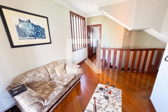Sala 2 de casa à venda com 4 quartos, 480m² em Eldorado, Contagem