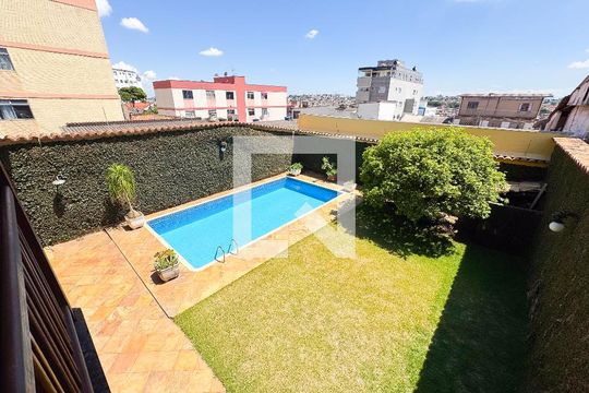 Área comum de casa à venda com 4 quartos, 480m² em Eldorado, Contagem