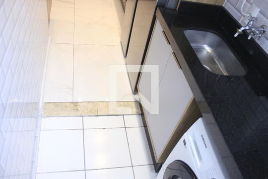 Área de Serviço de apartamento à venda com 3 quartos, 75m² em Jardim Flor da Montanha, Guarulhos