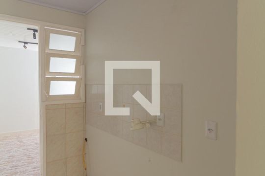 Cozinha de casa de condomínio à venda com 2 quartos, 87m² em Rio Branco, Canoas