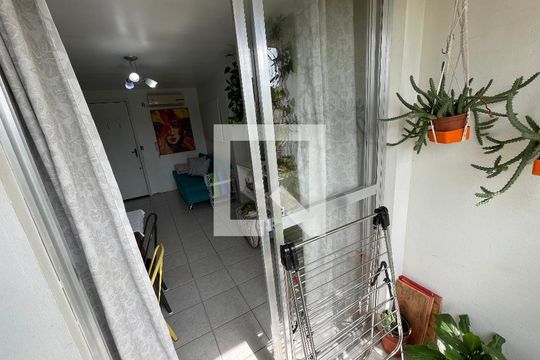 sala de apartamento à venda com 2 quartos, 60m² em São Miguel, São Leopoldo