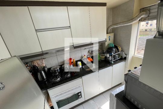 Cozinha de apartamento à venda com 2 quartos, 60m² em São Miguel, São Leopoldo