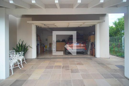 Garagem de casa à venda com 5 quartos, 343m² em Ideal, Novo Hamburgo