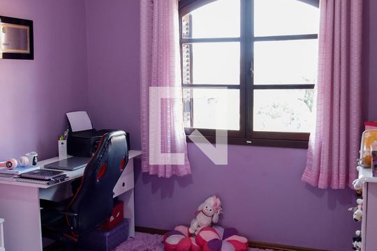 Quarto 1 de casa à venda com 3 quartos, 214m² em Jardim Roberto, Osasco