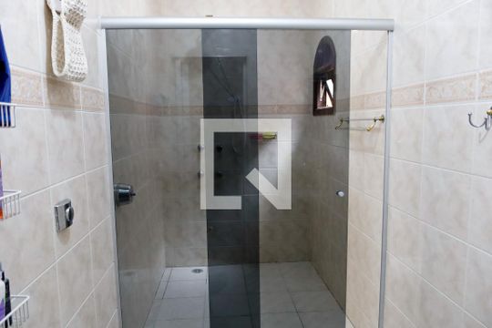 Banheiro da Suíte 3 de casa à venda com 3 quartos, 214m² em Jardim Roberto, Osasco