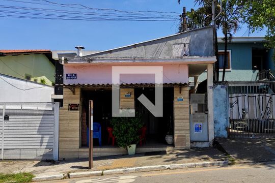 Fachada + placa de casa à venda com 2 quartos, 130m² em Vila Palmeiras, São Paulo