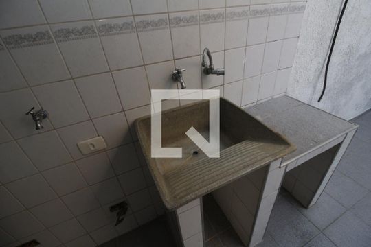 Área de Serviço de casa à venda com 3 quartos, 140m² em Vila Carrão, São Paulo