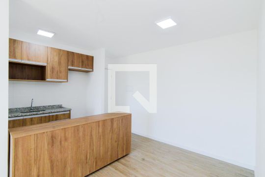 Sala de apartamento à venda com 2 quartos, 68m² em Vila Galvão, Guarulhos