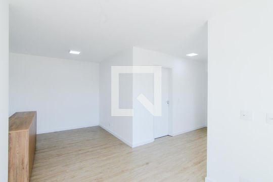 Sala de apartamento à venda com 2 quartos, 68m² em Vila Galvão, Guarulhos