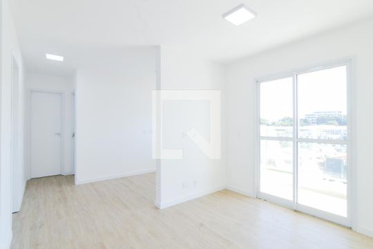 Sala de apartamento à venda com 2 quartos, 68m² em Vila Galvão, Guarulhos