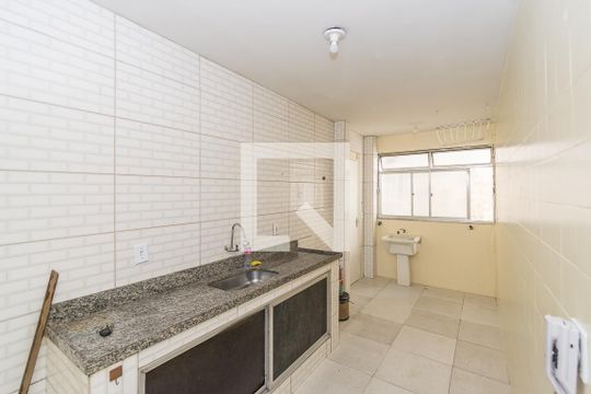 Cozinha de apartamento para alugar com 2 quartos, 80m² em Cordovil, Rio de Janeiro