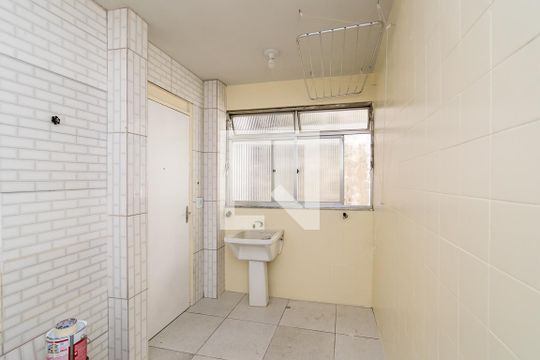 Área de Serviço de apartamento para alugar com 2 quartos, 80m² em Cordovil, Rio de Janeiro