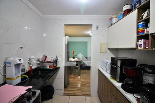 Cozinha e Área de Serviço de apartamento à venda com 2 quartos, 51m² em Alves Dias, São Bernardo do Campo