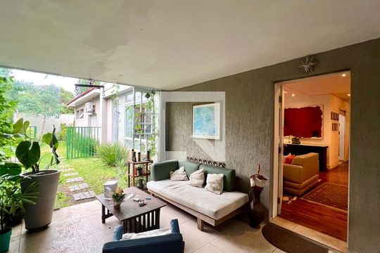 Área comum de casa à venda com 4 quartos, 430m² em Alto de Pinheiros, São Paulo