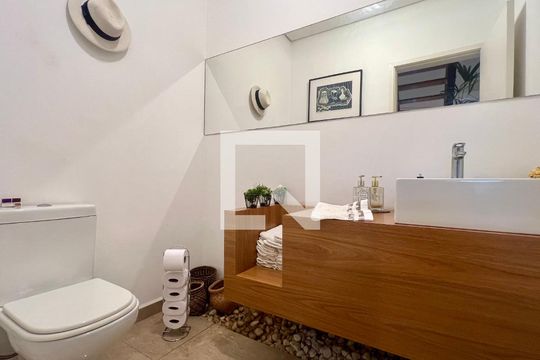 Lavabo de casa à venda com 4 quartos, 430m² em Alto de Pinheiros, São Paulo