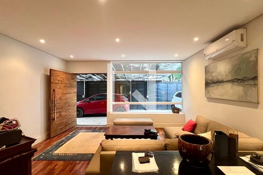 Sala de casa à venda com 4 quartos, 430m² em Alto de Pinheiros, São Paulo