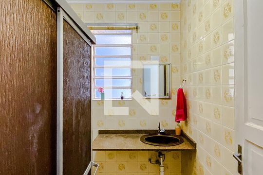 Banheiro de casa para alugar com 3 quartos, 136m² em Vila Oratorio, São Paulo