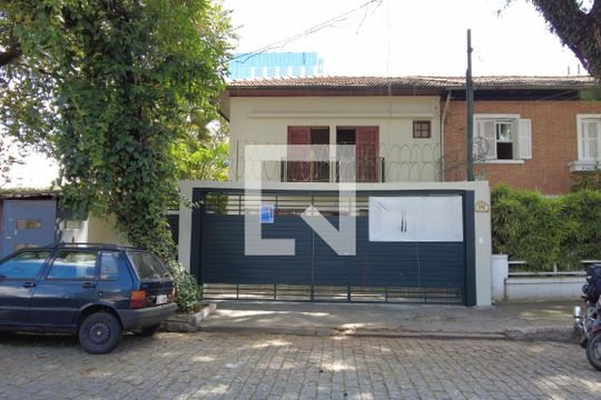 Fachada de casa para alugar com 3 quartos, 150m² em Vila Cordeiro, São Paulo