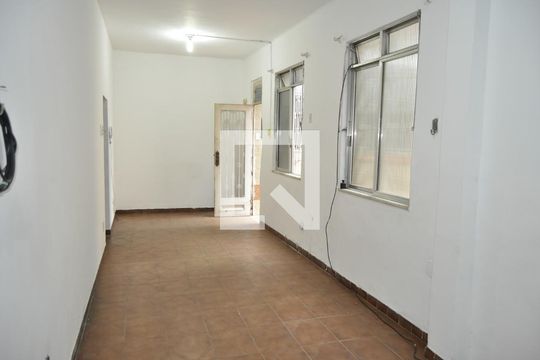 Casa para alugar com 2 quartos, 98m² em Sampaio, Rio de Janeiro