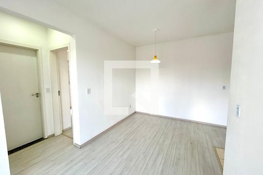 Sala de apartamento à venda com 2 quartos, 47m² em Jardim Vila Galvão, Guarulhos