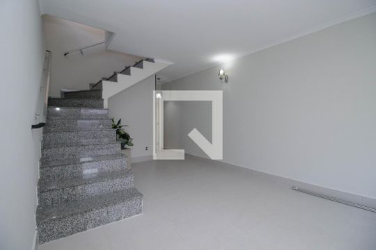 Sala de casa à venda com 3 quartos, 220m² em Vila Prudente, São Paulo