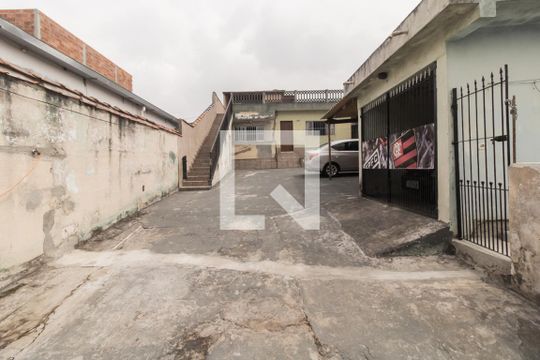Garagem de casa à venda com 3 quartos, 400m² em Jardim Penha, São Paulo