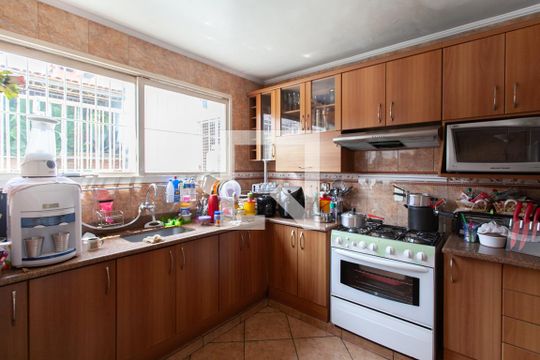 Cozinha de casa à venda com 3 quartos, 300m² em Etelvina Carneiro, Belo Horizonte
