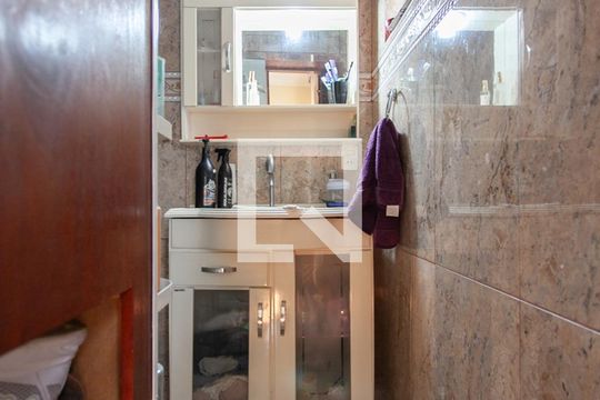 Banheiro da Suíte de casa à venda com 3 quartos, 300m² em Etelvina Carneiro, Belo Horizonte