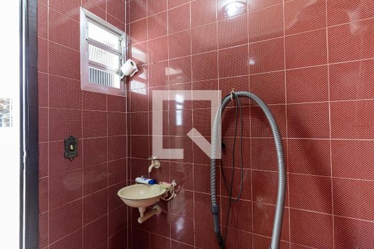 Banheiro de Serviço de casa à venda com 4 quartos, 290m² em Jardim da Saúde, São Paulo