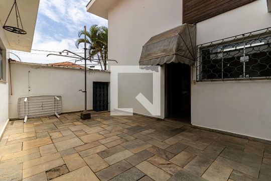 Quintal de casa à venda com 4 quartos, 290m² em Jardim da Saúde, São Paulo