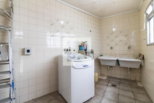 Área serviço de casa à venda com 4 quartos, 290m² em Jardim da Saúde, São Paulo
