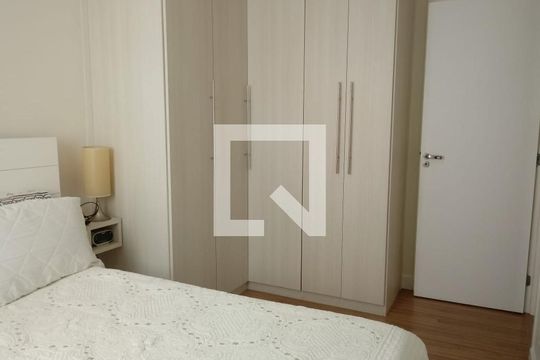 Quarto de apartamento à venda com 2 quartos, 57m² em Vila Rosalia, Guarulhos