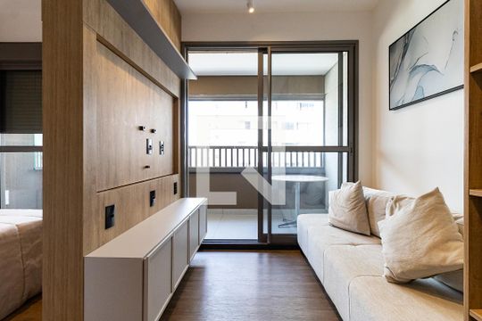 Sala de apartamento para alugar com 1 quarto, 33m² em Vila Gumercindo, São Paulo