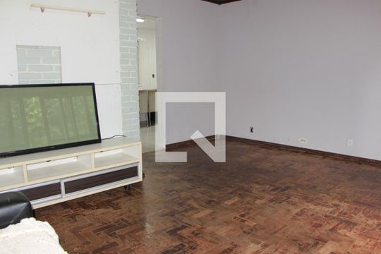 Sala de casa à venda com 3 quartos, 175m² em Jardim Carvalho, Porto Alegre