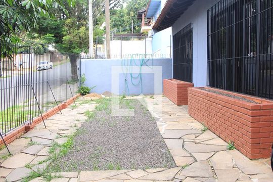 Entrada de casa à venda com 3 quartos, 175m² em Jardim Carvalho, Porto Alegre