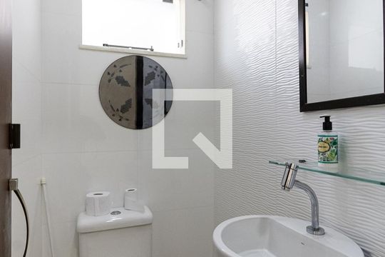 Lavabo da Casa 1 de casa à venda com 3 quartos, 120m² em Vila Gumercindo, São Paulo