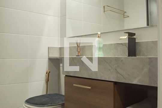 Banheiro de kitnet/studio à venda com 1 quarto, 25m² em Vila Clementino, São Paulo