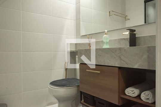 Banheiro de kitnet/studio à venda com 1 quarto, 25m² em Vila Clementino, São Paulo