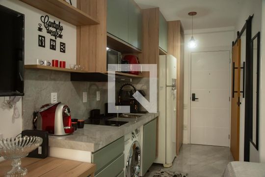 Cozinha de kitnet/studio à venda com 1 quarto, 25m² em Vila Clementino, São Paulo